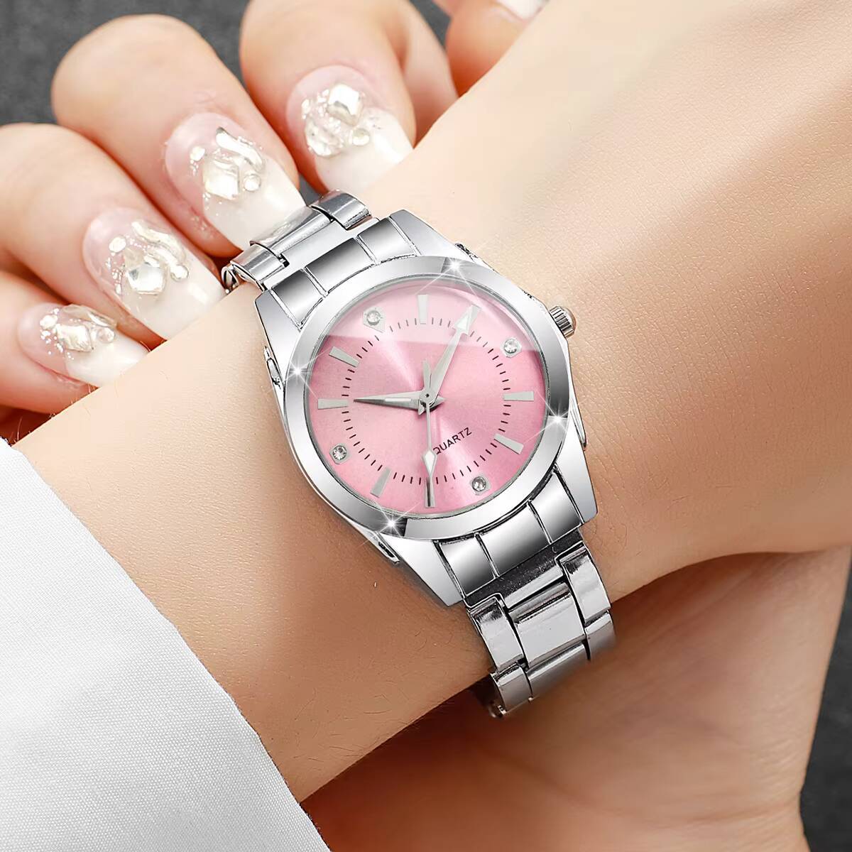 Luxury Rhinestone Women Watche - Luxury Watch Deals 评论和价格