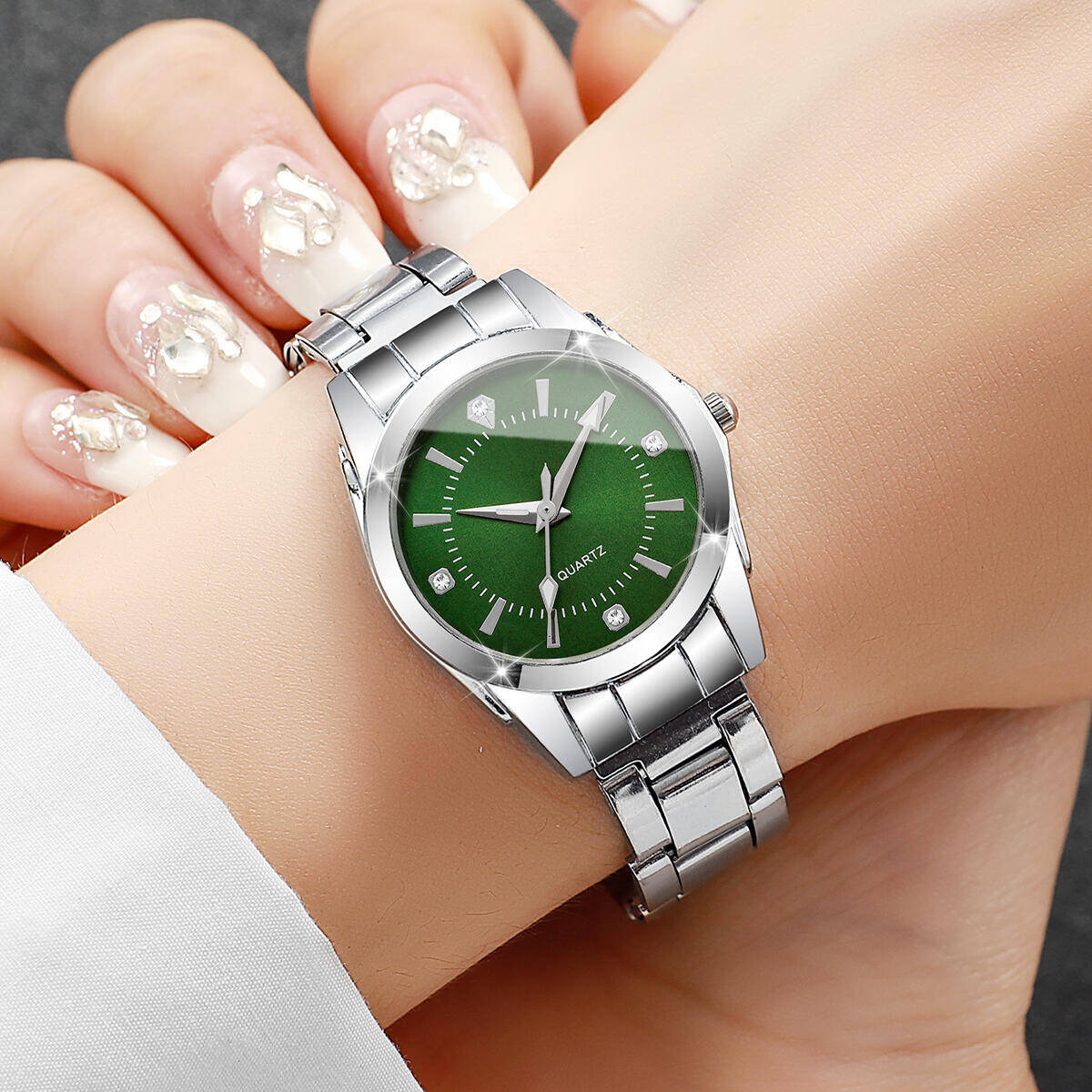 Luxury Rhinestone Women Watche - Luxury Watch Deals 评论和价格