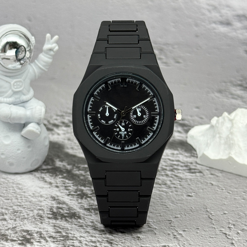 Famous Brand Fake Three-Eyed D - Luxury Watch Life 评论和价格